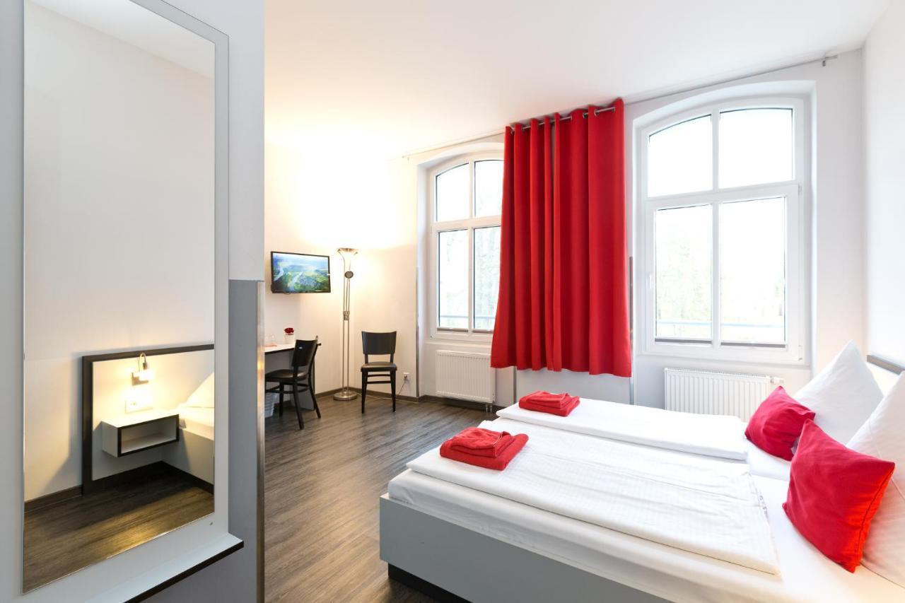 Hotel Zwischen Den Seen Waren  Exteriér fotografie